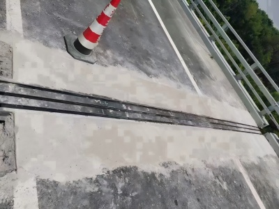 达日伸缩缝更换后浇筑材料快速结构修补料速砼的产品特点及施工流程​